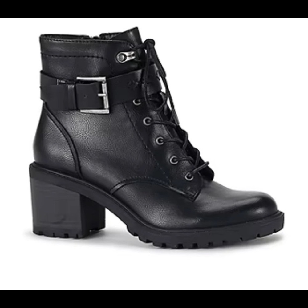 FRYE AND CO. Black Chunky Heel Combat Boot